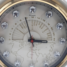 Часы настольные "Янтарь", кварц, с мировым временем, РЕДКОСТЬ RRR СССР. Картинка 2